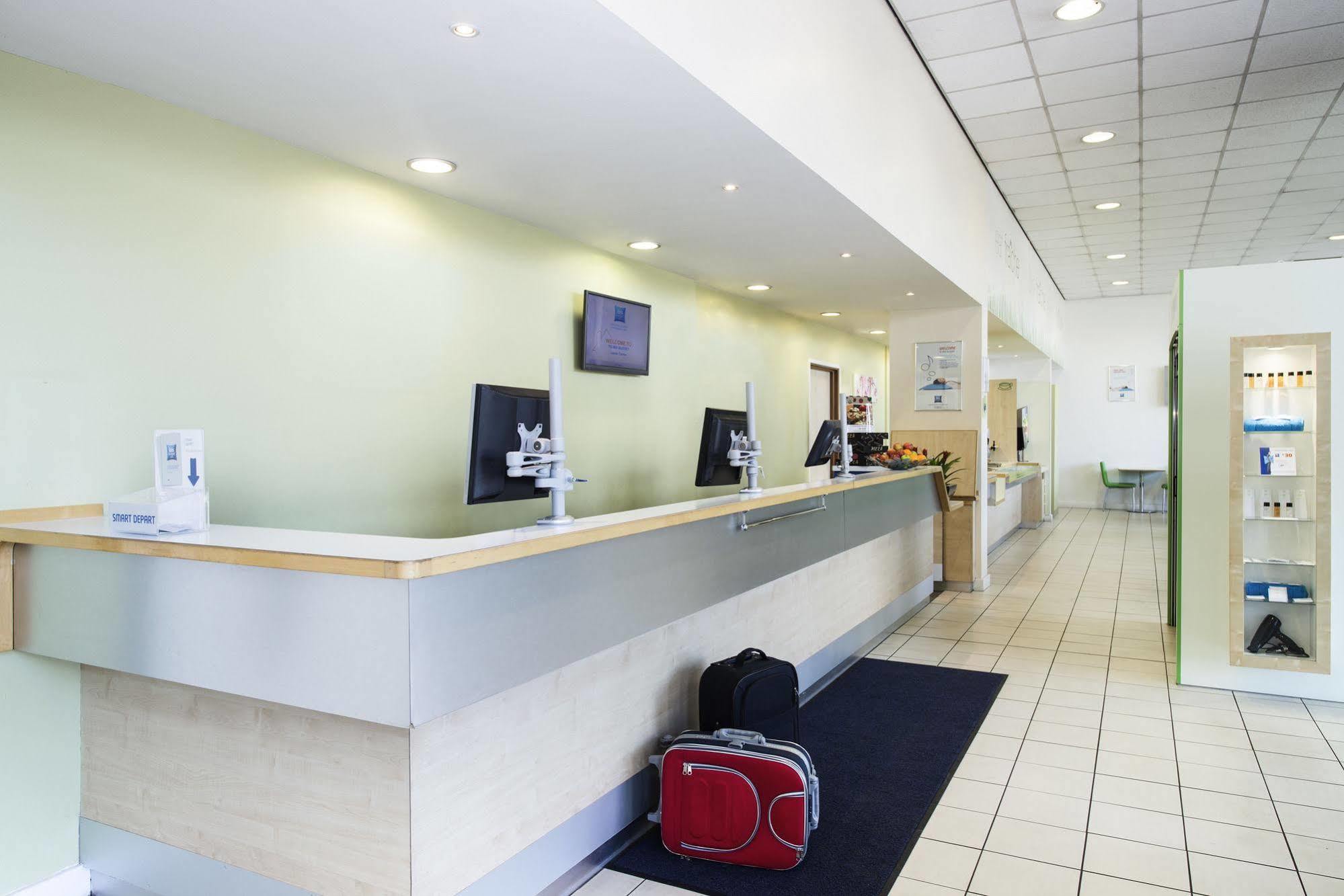Ibis Budget Leeds Centre Crown Point Road Exteriér fotografie