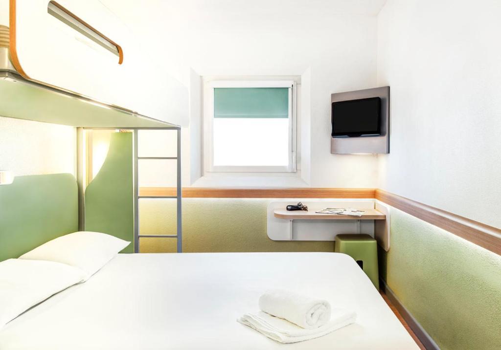 Ibis Budget Leeds Centre Crown Point Road Exteriér fotografie